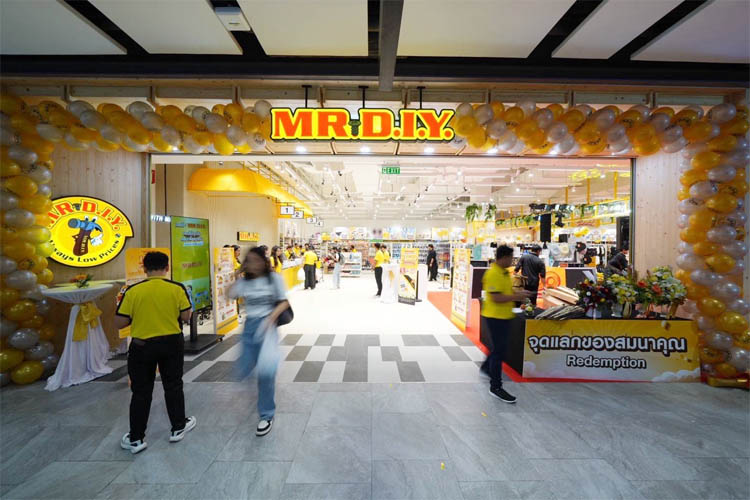 ノンタブリ県でオープンした1,000号店