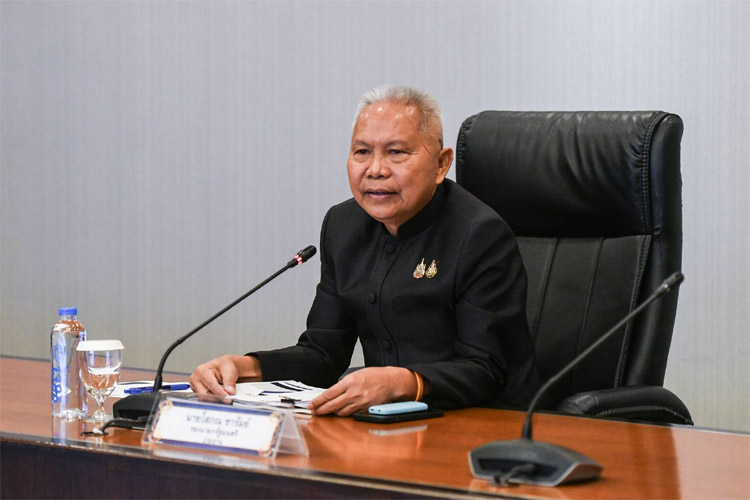 国家アルコール飲料政策委のソーポン委員長