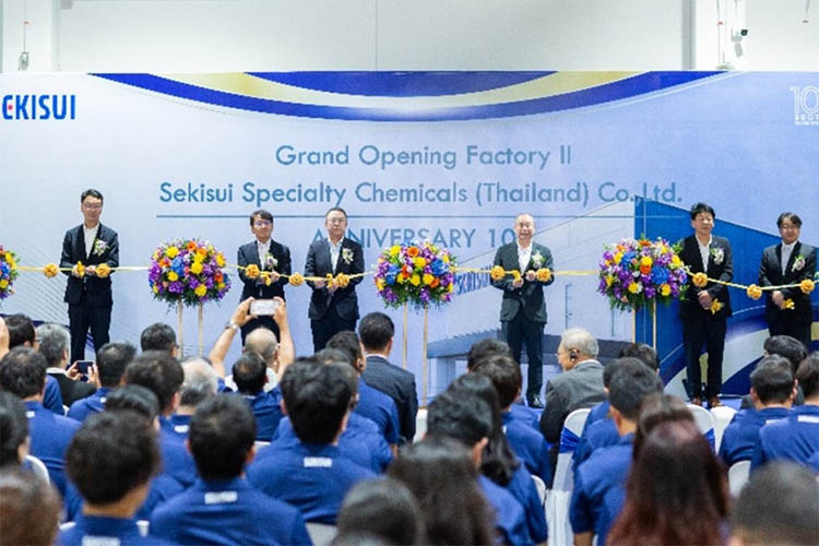 新工場の竣工式