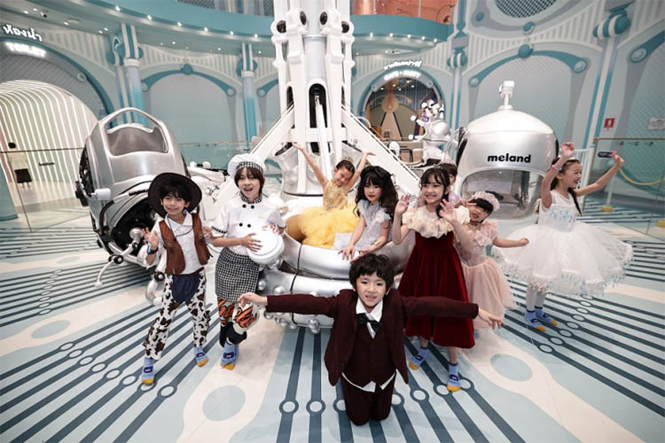 「メランド・サイアム・パラゴン」の遊具