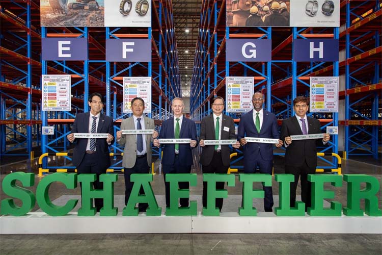 シラチャーの新たな物流拠点