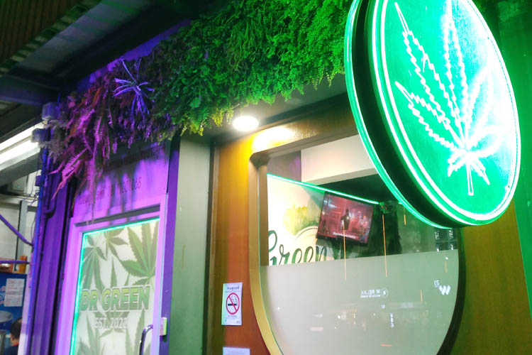 バンコク都心の大麻販売店