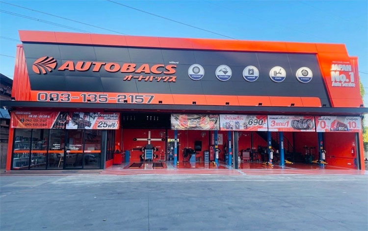 パトゥムタニ県の「ランシット・クロン３店」