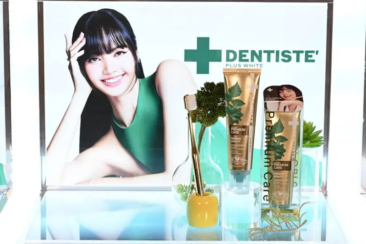 「デンティステ」の歯磨きとリサ