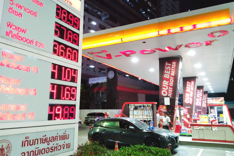 都内のガソリンスタンド「シェル」