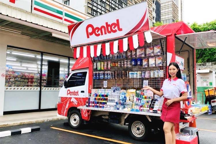 文具の移動販売車