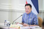 委員長を務めるアヌティン首相