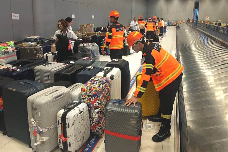 スワンナブーム空港で滞留する手荷物
