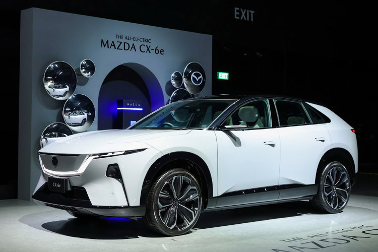 第２弾のＥＶ「ＣＸ－６ｅ」